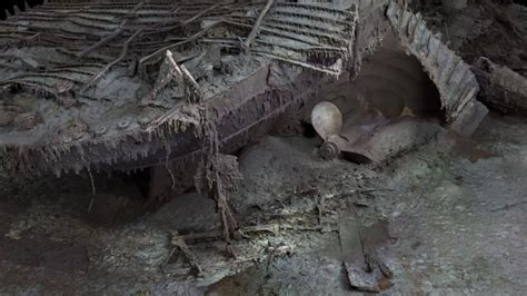 Stunning new images of the Titanic captured in first-ever complete 3D ...