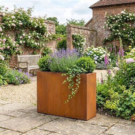 https://nicoman.co.uk/cdn/shop/files/90x82metalplanterRust02.jpg?crop=center&height=1200&v=1775570270&width=1200