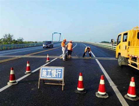 县地方公路管理局“四个加强”提升公路设施养护服务_霍邱县人民政府