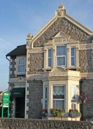 SPREYTON GUEST HOUSE (Weston-super-Mare, Somerset) - Guesthouse Reviews ...