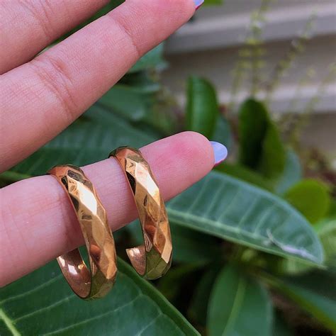 Flat Everyday Hoop Earrings – MUSE