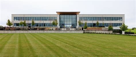 Holmes Murphy and Associates Corporate Headquarters - Weitz