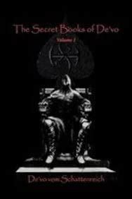 The Secret Books of de'vo Volume 1 : De'vo Vom Schattenreich: Amazon.in ...