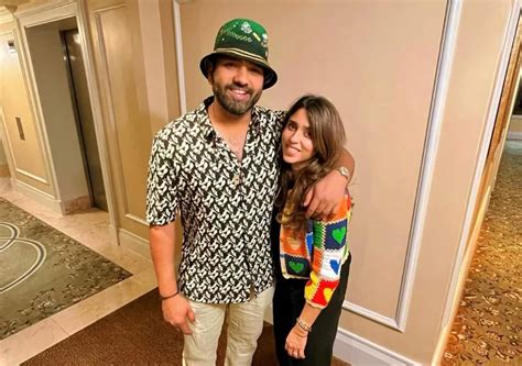 Anushka Sharma leaves Rohit Sharma's wife Ritika Sajdeh behind in...
