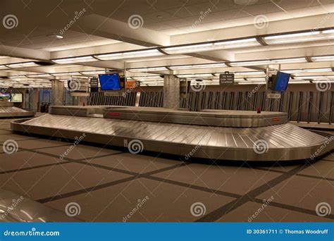 Denver Airport Baggage Claim Area. Editorial Photo - Image of depart ...