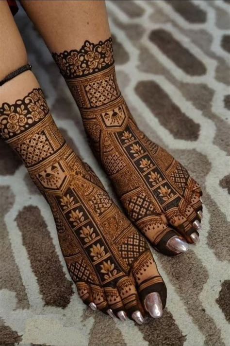 100+ Stylish Leg Mehndi Design: Elegant Patterns For Your Feet