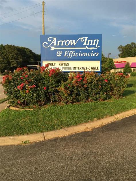 ARROW INN & EFFICIENCIES (Hampton) - Motel Reviews & Photos - Tripadvisor