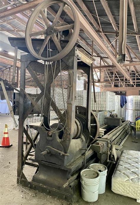 Old Machine Tools 的图像结果