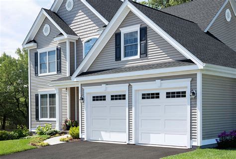 Traditional Garage Doors - Residential | Garaga Garage Door Company