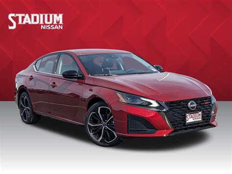 New 2024 Nissan Altima SR Car in Orange #240130 | Stadium Nissan
