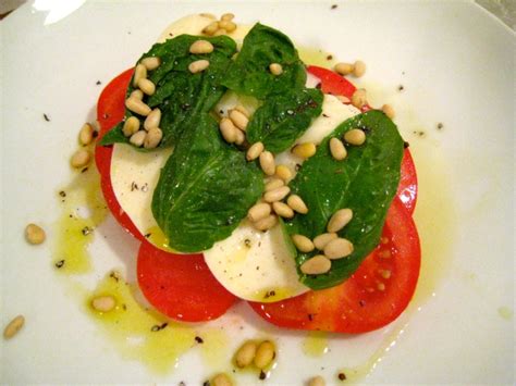 How to Make (and Pronounce) Insalata Caprese - Dishful Thinking