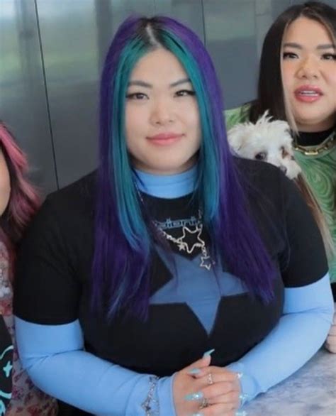 Pin by Betty La on Lunar | Cute youtubers, Kr3w, Cute outfits