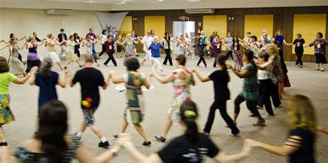 Circle Dancing with Barbara Driscoll - Strictly Circle Dance