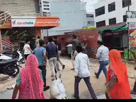 Hindu organizations allege that the shopkeeper in Palanpur's Koji area ...