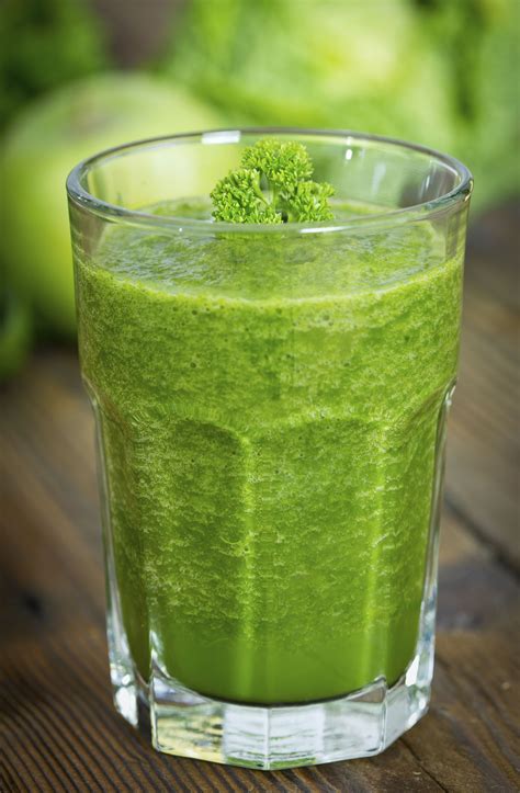 Jugo Verde Detox | Receta | Jugos naturales, Jugos verdes para ...
