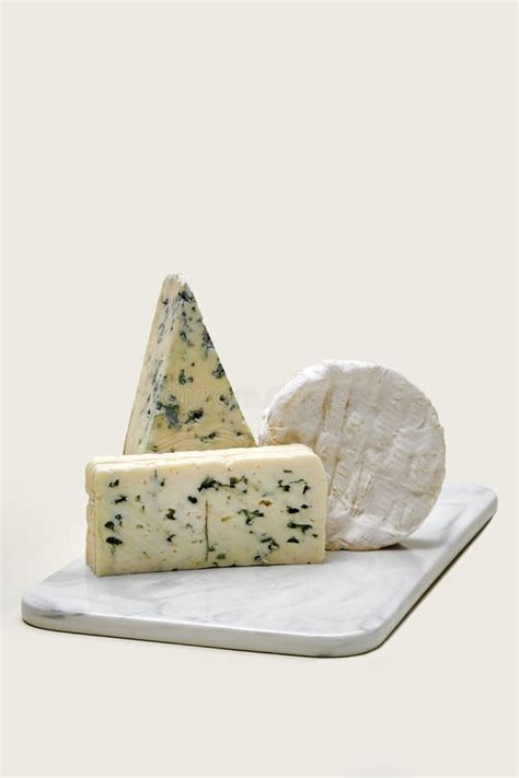 Types of Blue Cheese 的图像结果