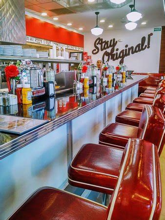 JOHNNY ROCKETS, Cancun - Plaza la Isla Boulevard Kukulkan Km. 12. 5 L04 ...