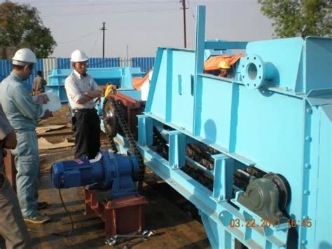 Vibrating Screen With Clamp - Heavy Media Bath - Coal Washeries ...
