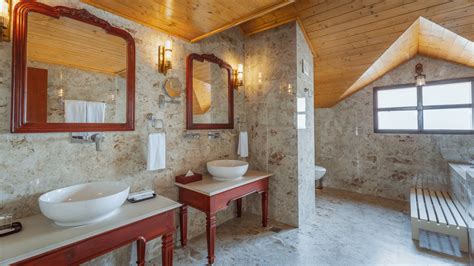 Attic Suite With Kanchenjunga View | Suite in Ganesh Tok