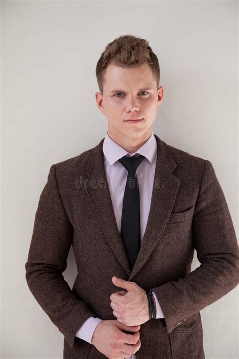 Guy in Business Suit 的图像结果