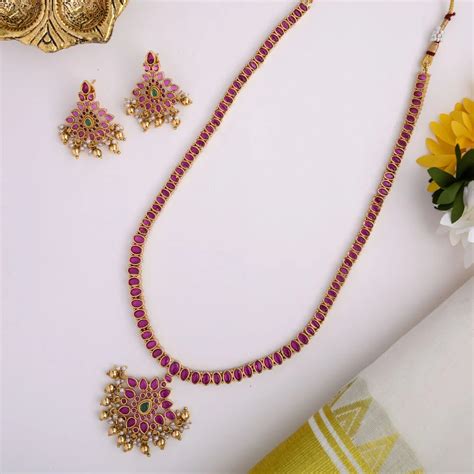 kempu floral haaram -Anush – Made For Hers