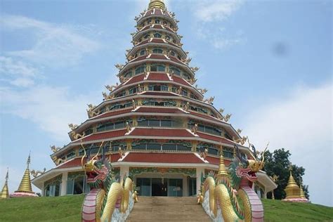 Chiang Rai Temples Private Tour from Chiang Mai with Lunch 2021