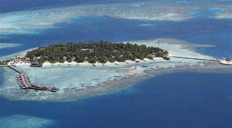 NIKA ISLAND RESORT & SPA (Kudafolhudhoo Island) - Resort Reviews ...