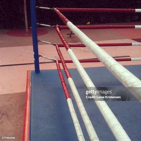 Boxing Ring Outside 的图像结果