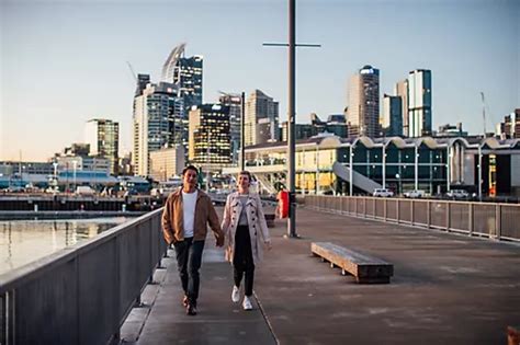 From High-End to High Street: A Shopper’s Guide to Queen Street, Auckland