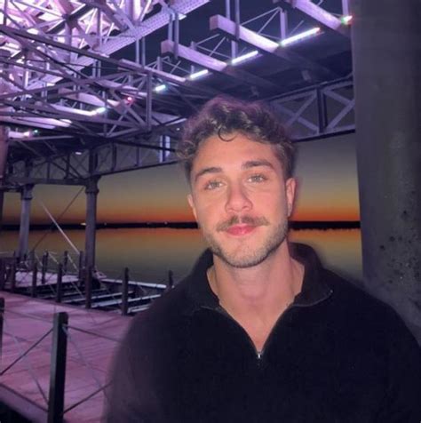 Él es Onur Seyit Yaran, el actor turco que da vida a Doruk en 'Hermanos'