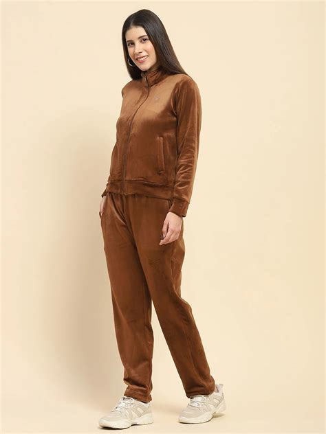 Brown Velvet Relaxed Winter Nightsuit – Global Republic
