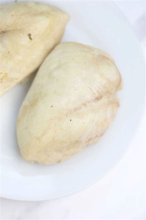 Boiled Frozen Chicken (How To Boil Frozen Chicken Breasts) - Chicken Vibes