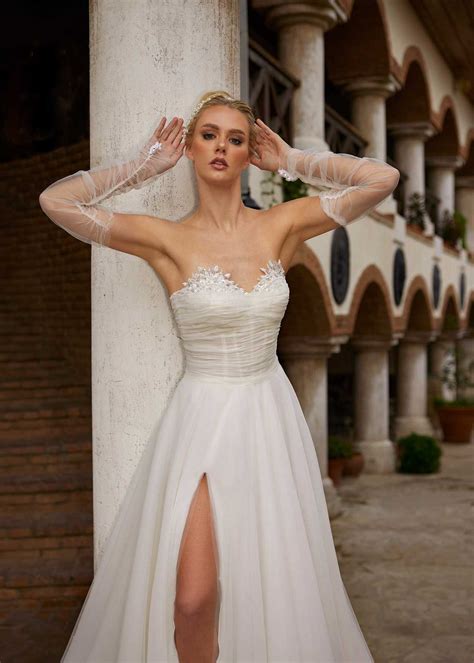 Simple strapless wedding dress 60 photos - Astyledwedding.com
