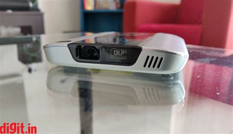 Rayo i5 mini projector review: A projector that fits in your pocket | Digit