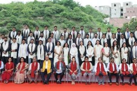 IIM Udaipur Confers Diplomas to 63 Graduates of PGDBAWE Program ...