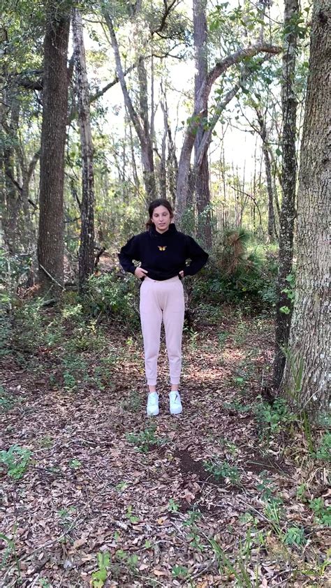 Grace, emoskittle, givingyougrace Busty fat woman shows off big shapes.