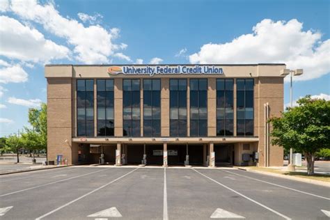 UFCU - Updated January 2026 - 27 Photos & 102 Reviews - 3305 Steck Ave ...