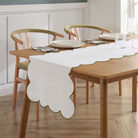 Simone Scallop Edge Table Runner - Off White/Olive – DUSK