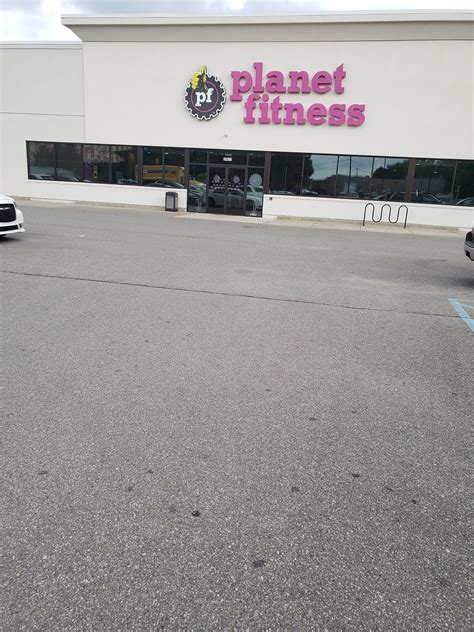 PLANET FITNESS - 24411 Michigan Ave, Dearborn MI - Hours, Directions ...