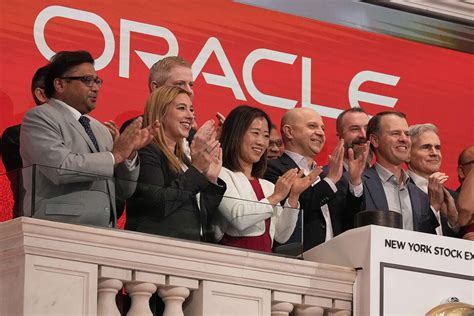 Oracle proves analysts wrong, reports best-ever quarter in 15 years ...