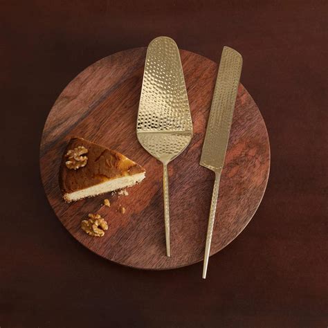 Buy Norah gold hammered cake server set of 2 Online - Ellementry ...
