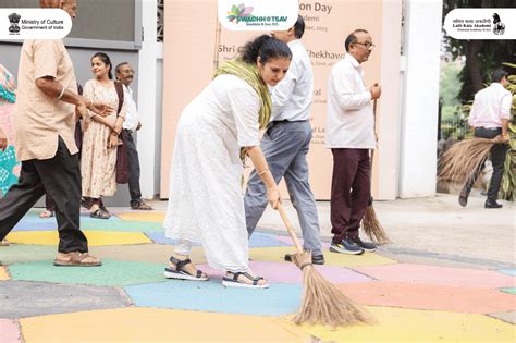 Lalit Kala Akademi Hosts Cleanliness Campaign and ‘Swachhata Hi Seva ...