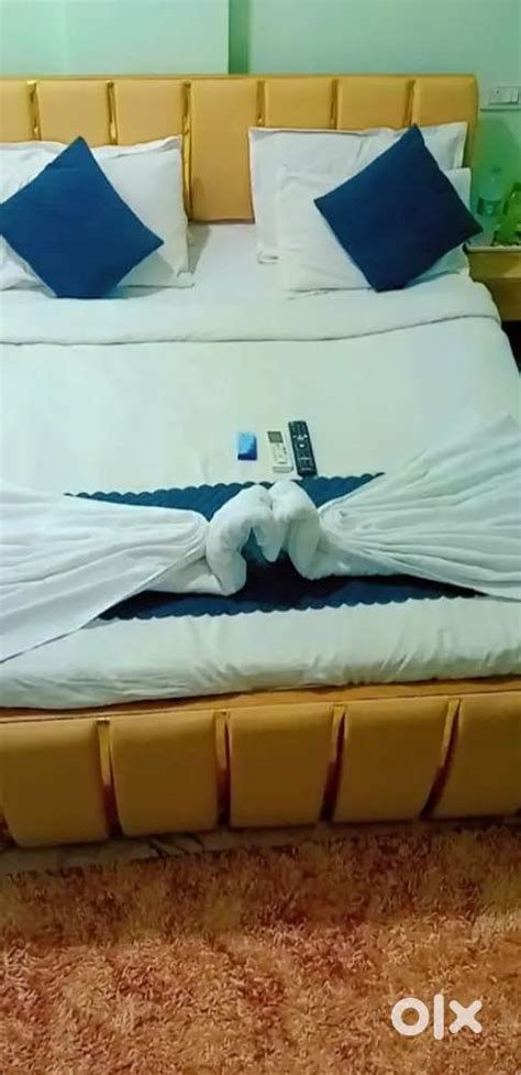 Reception and housekeeping - Hotel & Travel Executive - 1819179932