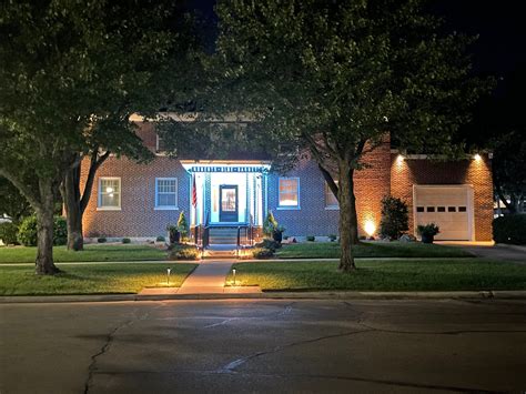 Roberts-Blue-Barnett Funeral Home | Emporia KS