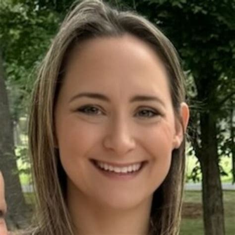 Amber - Psychology teacher - ₹2142/h