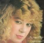 Zerrin Özer Kimdir, Hayatı ve Resimleri