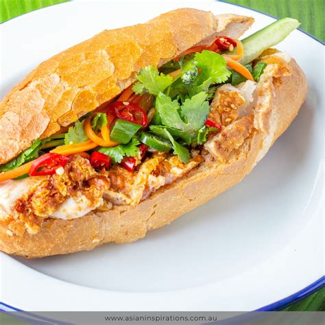 Vietnamese Bread Roll (Banh Mi) with Crispy Roast Pork | Asian ...