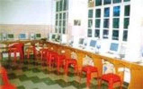 N.D.R.K. College of Education Hassan Campus: Photos, Virtual Tour
