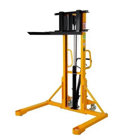 Goods Lift - Hydraulic Hand Stacker Manufacturer from Indore