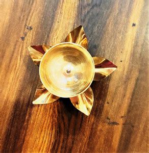 Raviour Lifestyle Raviour Lifestyle Brass Diya Lotus Shaped Diya For ...